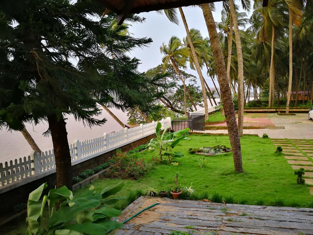 Nisarga Nirvana River House Pensjonat Mangalore Zewnętrze zdjęcie