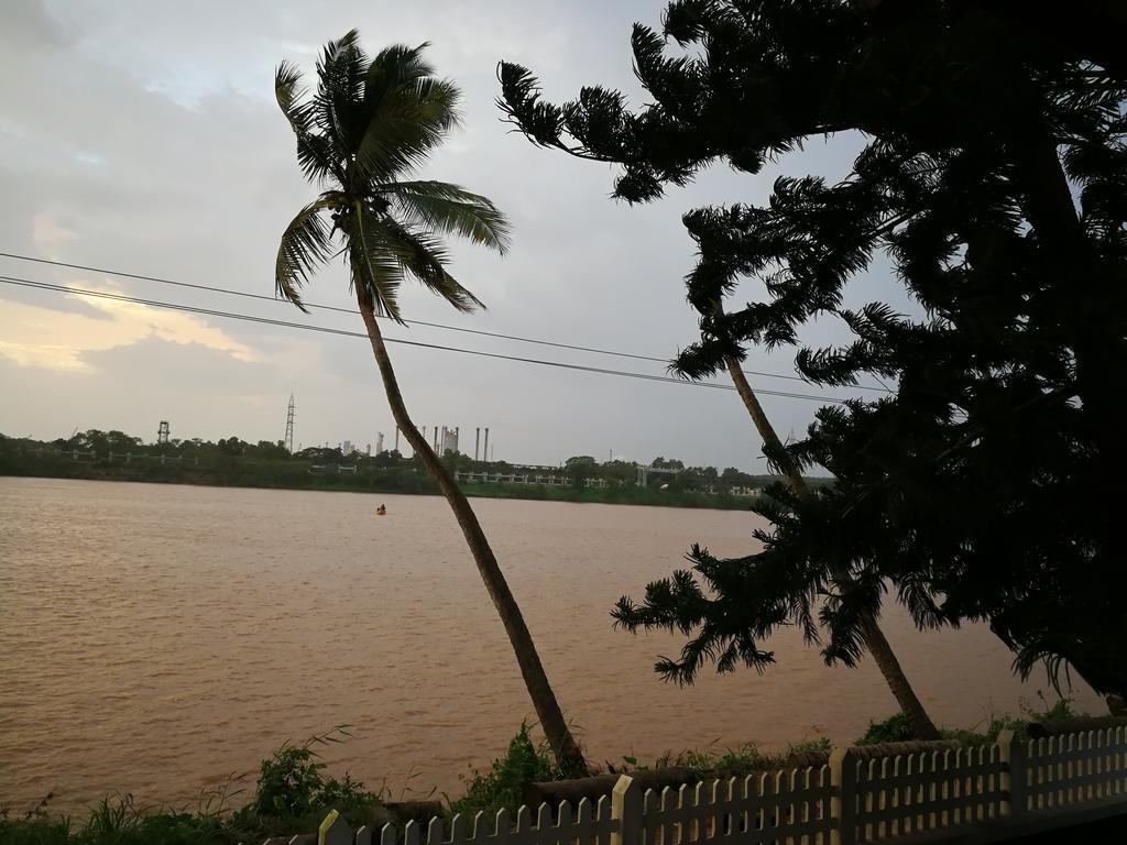 Nisarga Nirvana River House Pensjonat Mangalore Zewnętrze zdjęcie